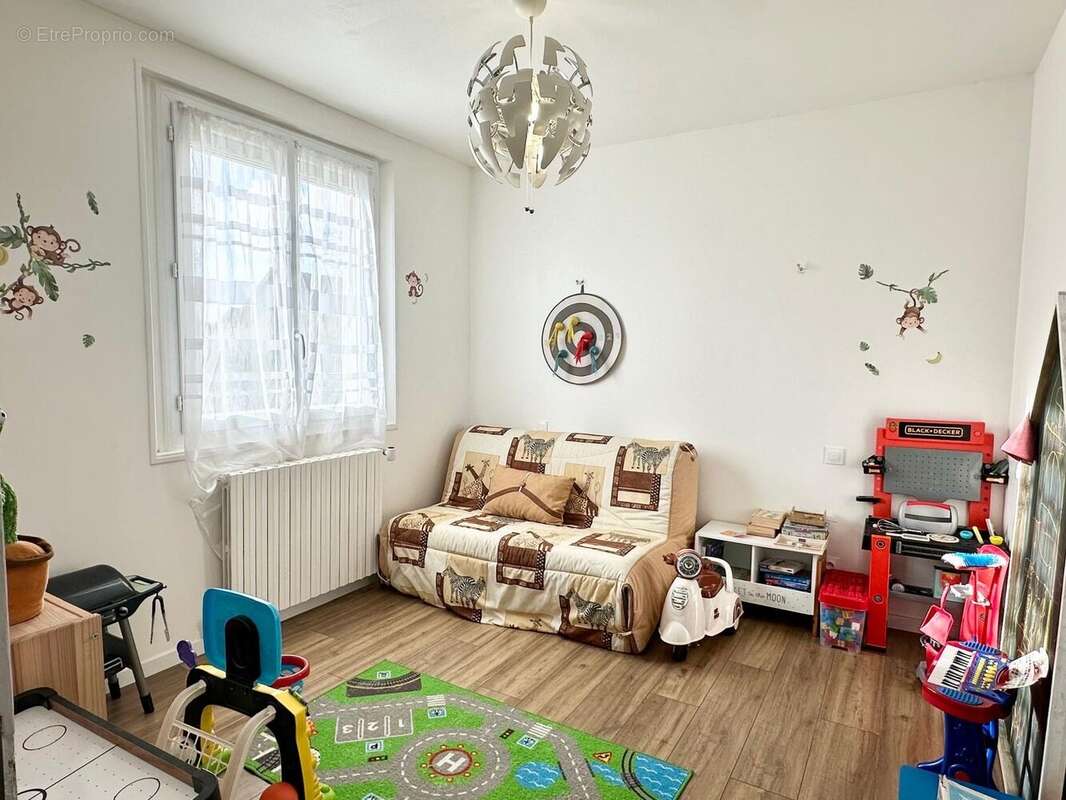 Maison à LE CHATELET-EN-BRIE