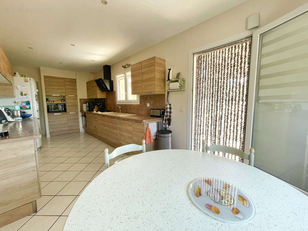 Maison Vienne 145m2 - 4 chambres - Parcelle 1000m2 - Double garage - photo 12