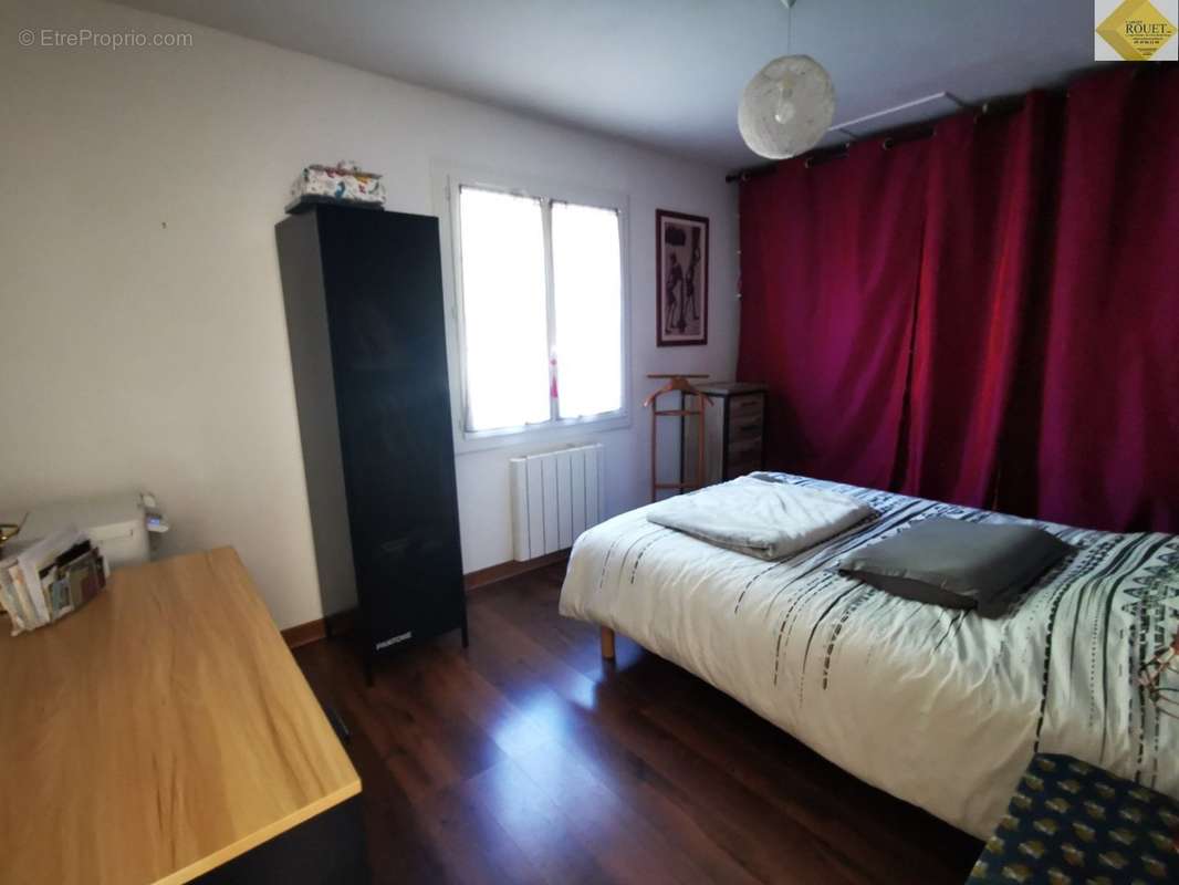 Maison à YZEURES-SUR-CREUSE