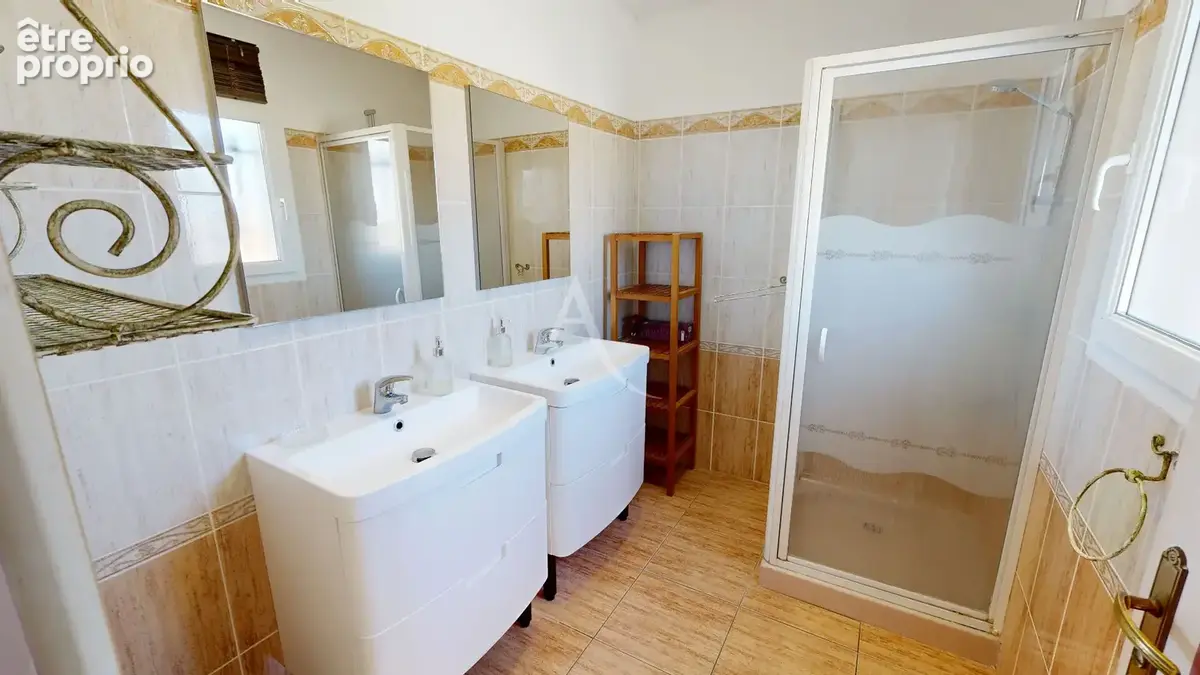 La palme - 4 chambres - parc 1 510 m² - piscine - 103 m² d'annexes - photo 12