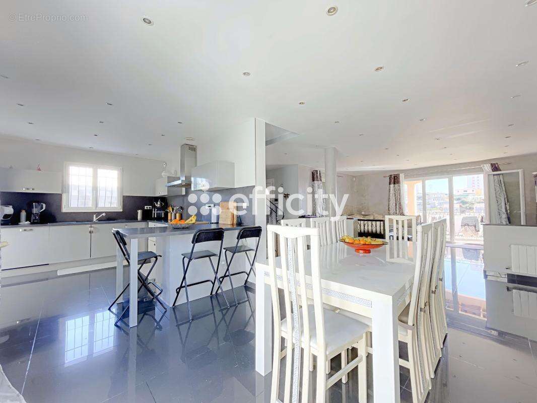 Maison à MARSEILLE-15E