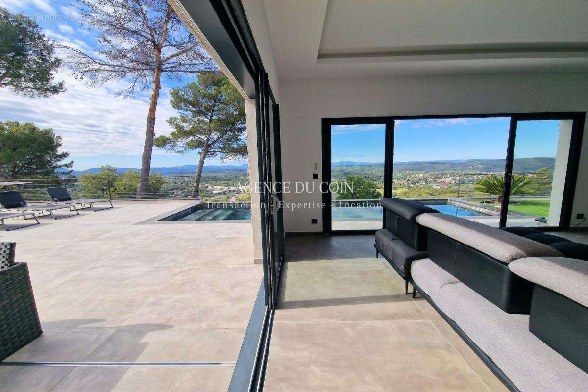 Maison à DRAGUIGNAN