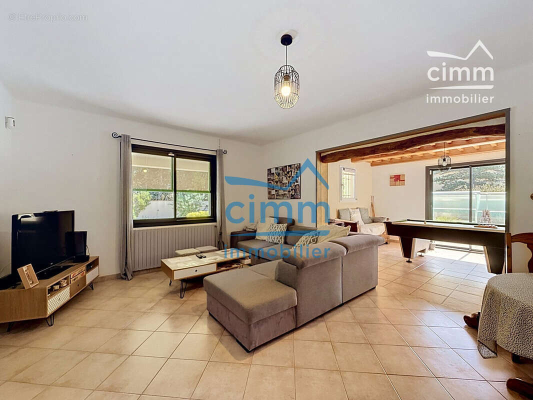 Maison 225 m² à Carpentras  - photo 6