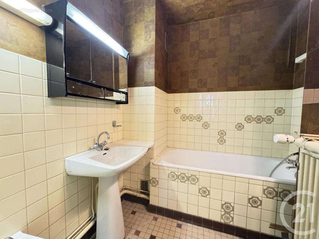 Appartement à FONTENAY-SOUS-BOIS