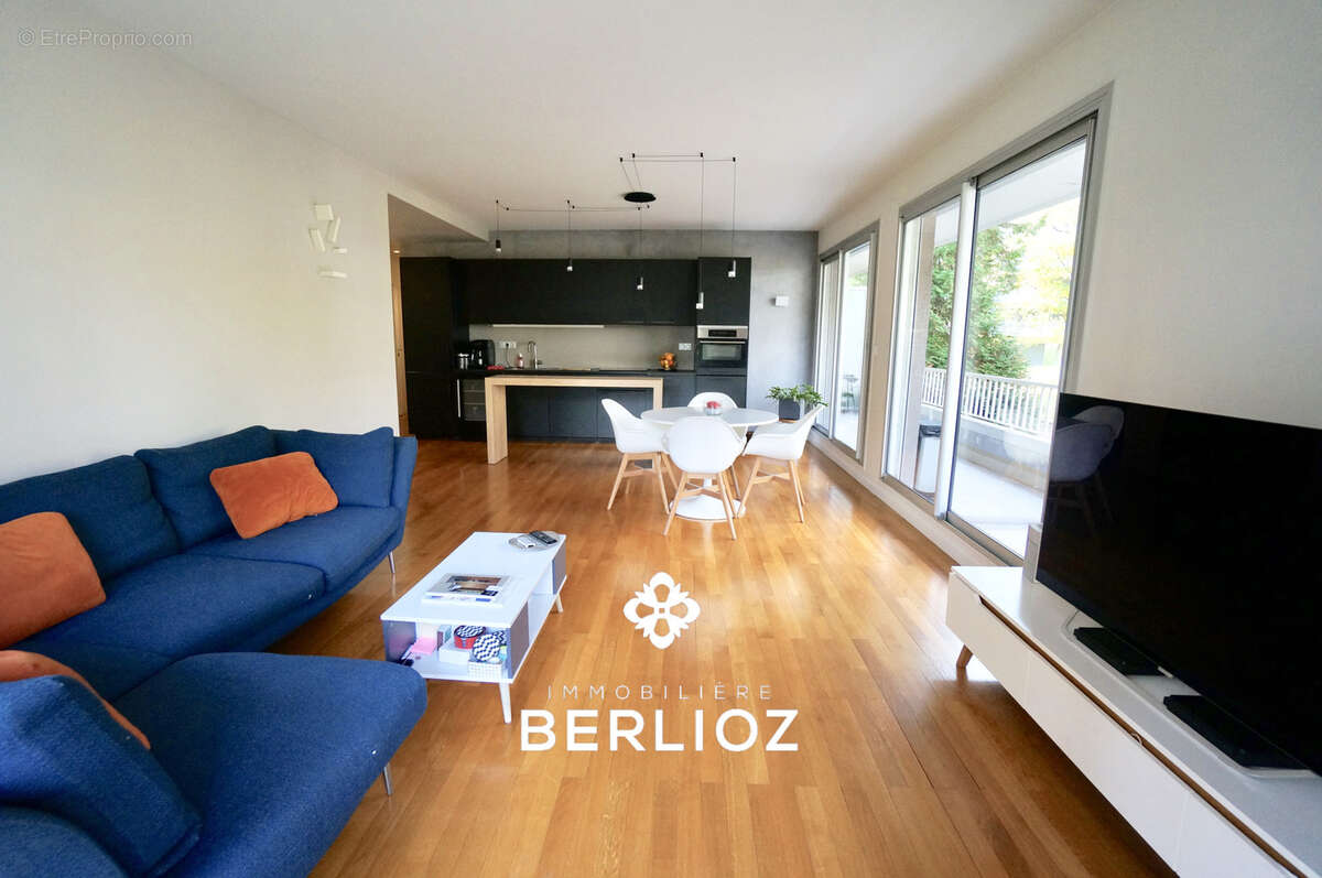 Appartement à MEYLAN