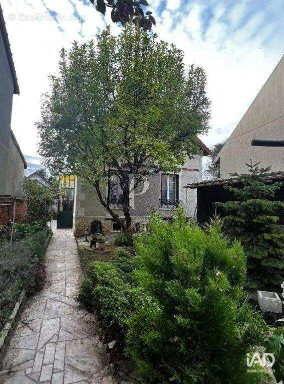 Photo 3 - Maison à SAINT-MAUR-DES-FOSSES
