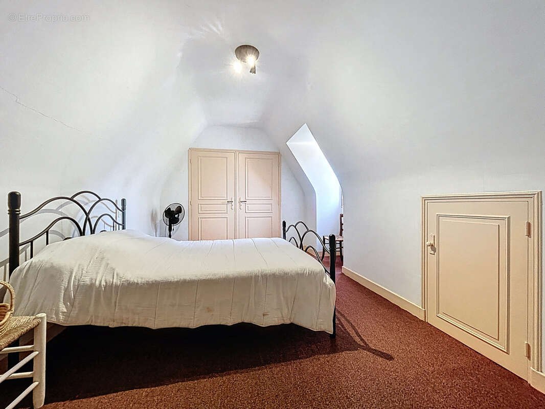 Maison à SAINT-CERNIN-DE-LARCHE