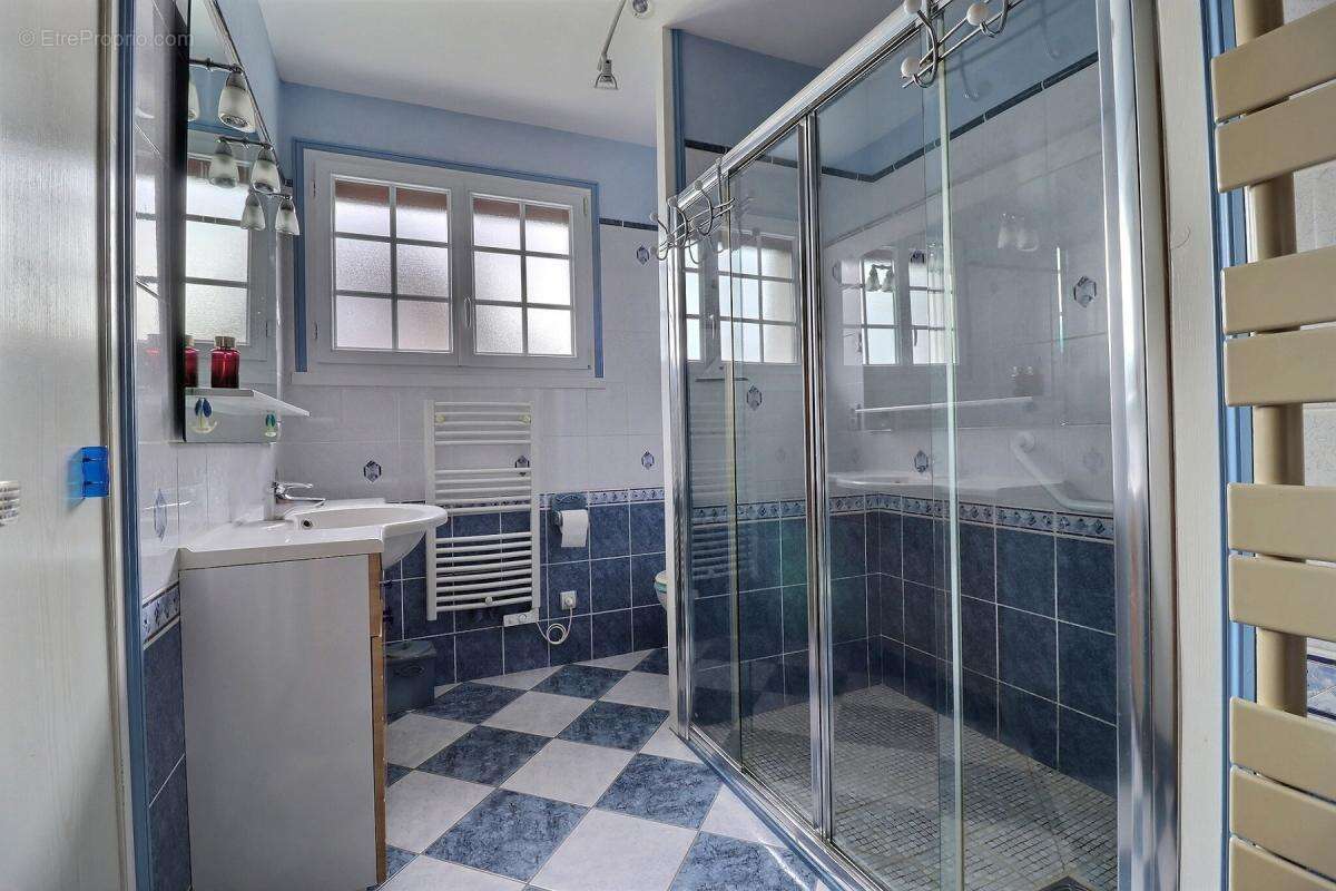 Maison à MANTES-LA-VILLE