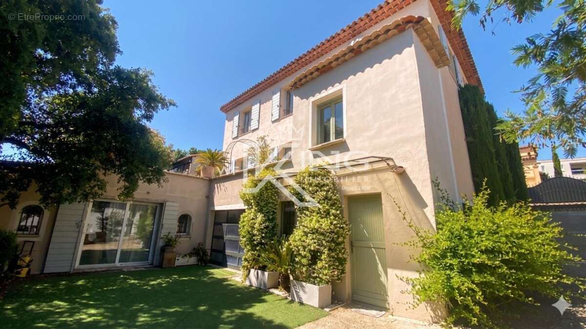 Sainte Maxime grande villa T6 - photo 8