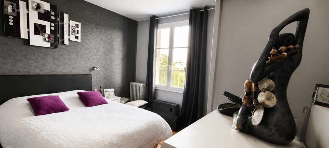 CHAMBRE - Appartement à TOURS