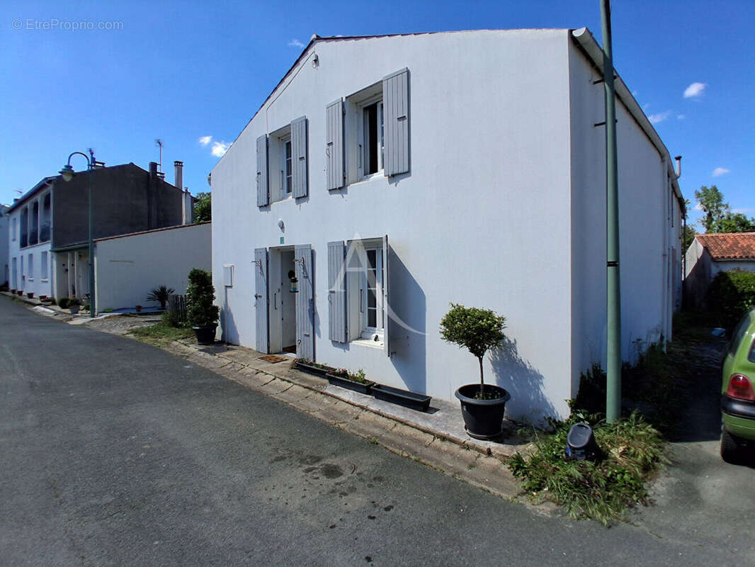 Maison à SAINT-AGNANT