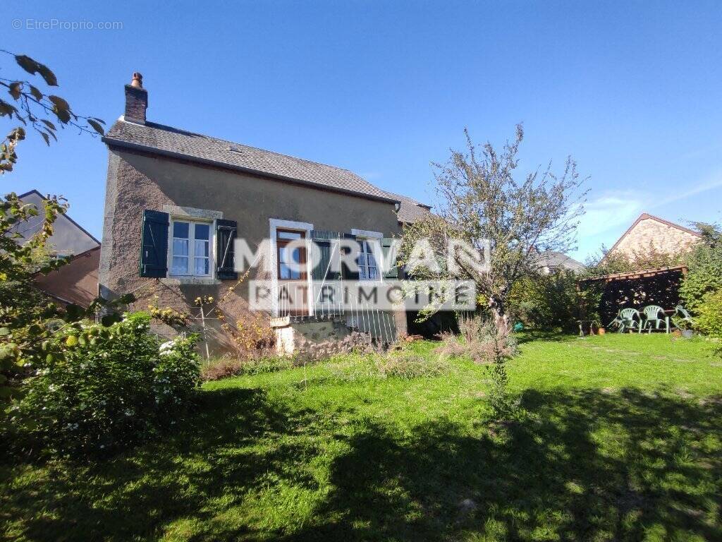 Maison à SAINT-PEREUSE