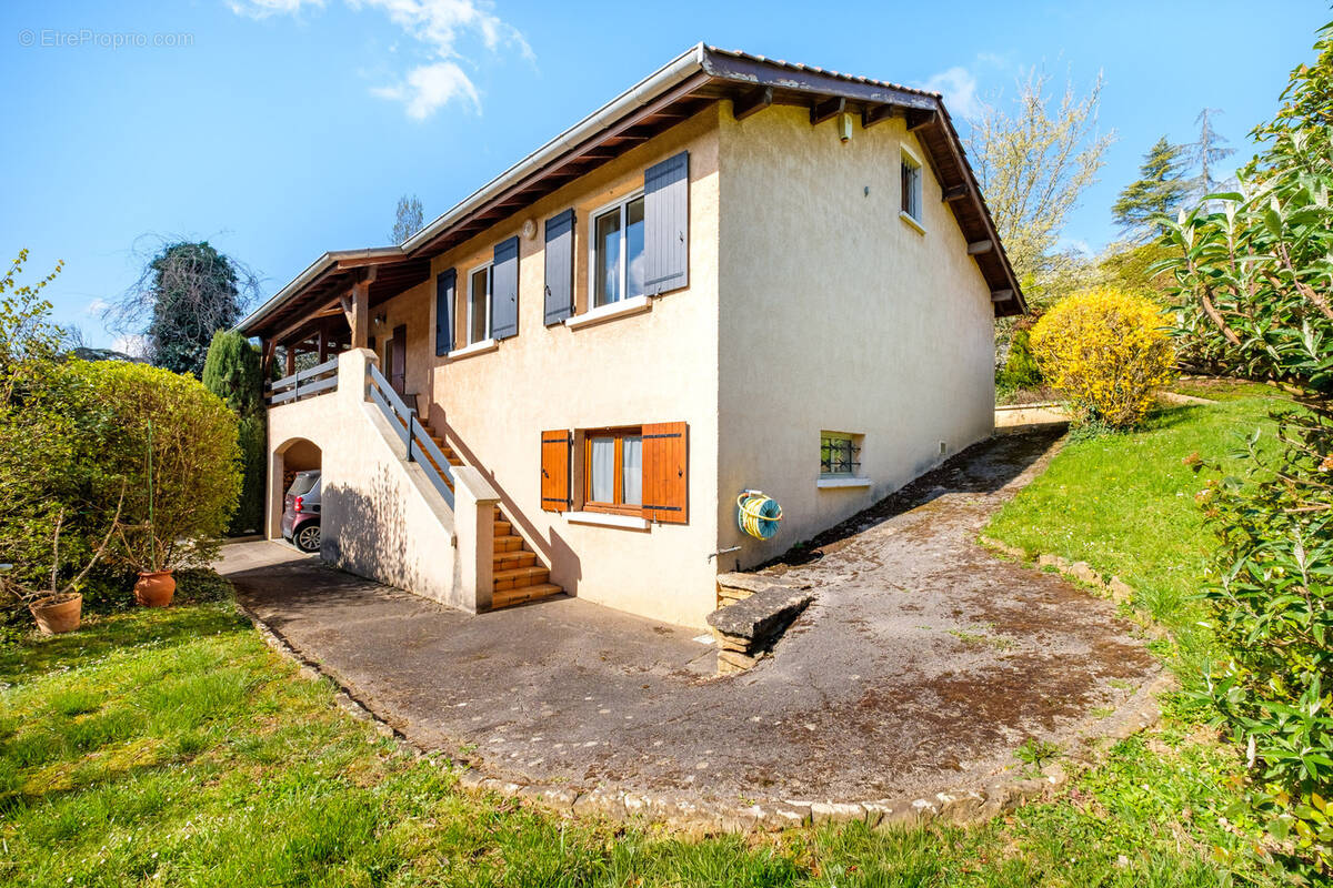 Maison à SAINT-CYR-AU-MONT-D'OR