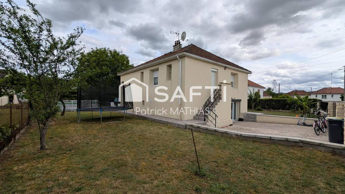 Photo 1 - Maison à VILLENEUVE-SUR-YONNE