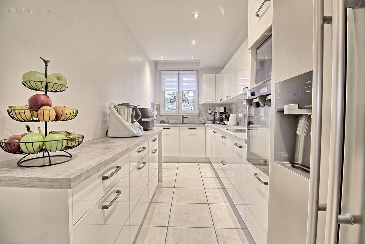 Appartement à VALLAURIS