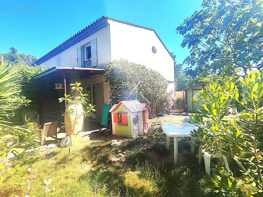 Maison à VALBONNE