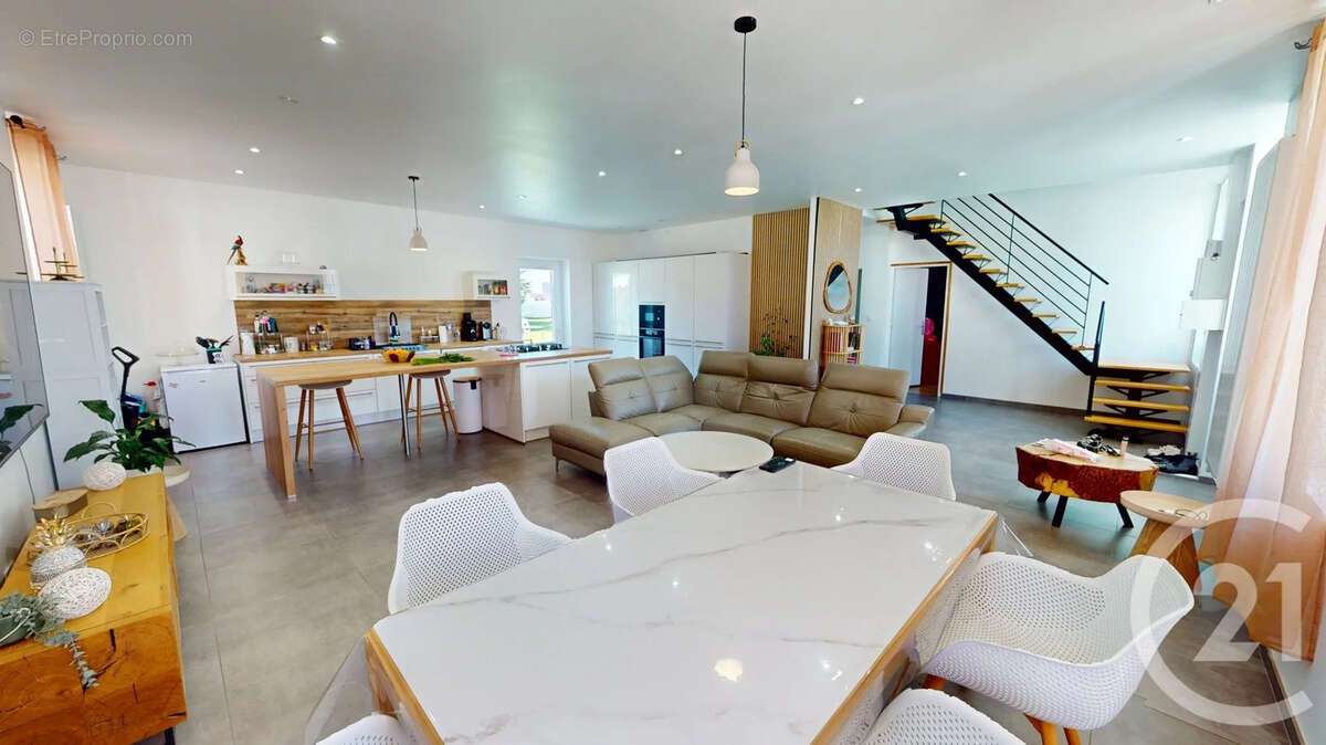 Maison à ESSIGNY-LE-PETIT