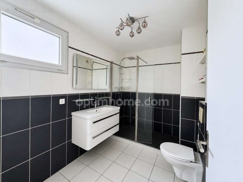 Chatou (78) - appartement 100m2 - 5 pieces - 2 chambres possibilite 3 - residence de standing la francilienne - lumineux - balco - photo 11