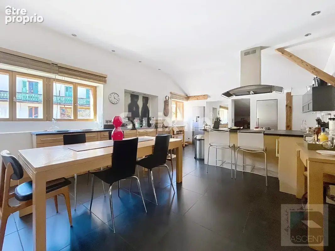 Appartement duplex à vendre à Saint-Gervais. - photo 5