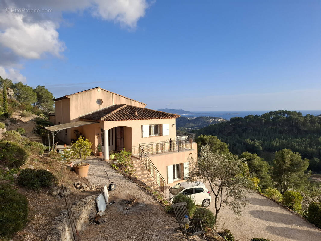 Maison à LA CADIERE-D'AZUR