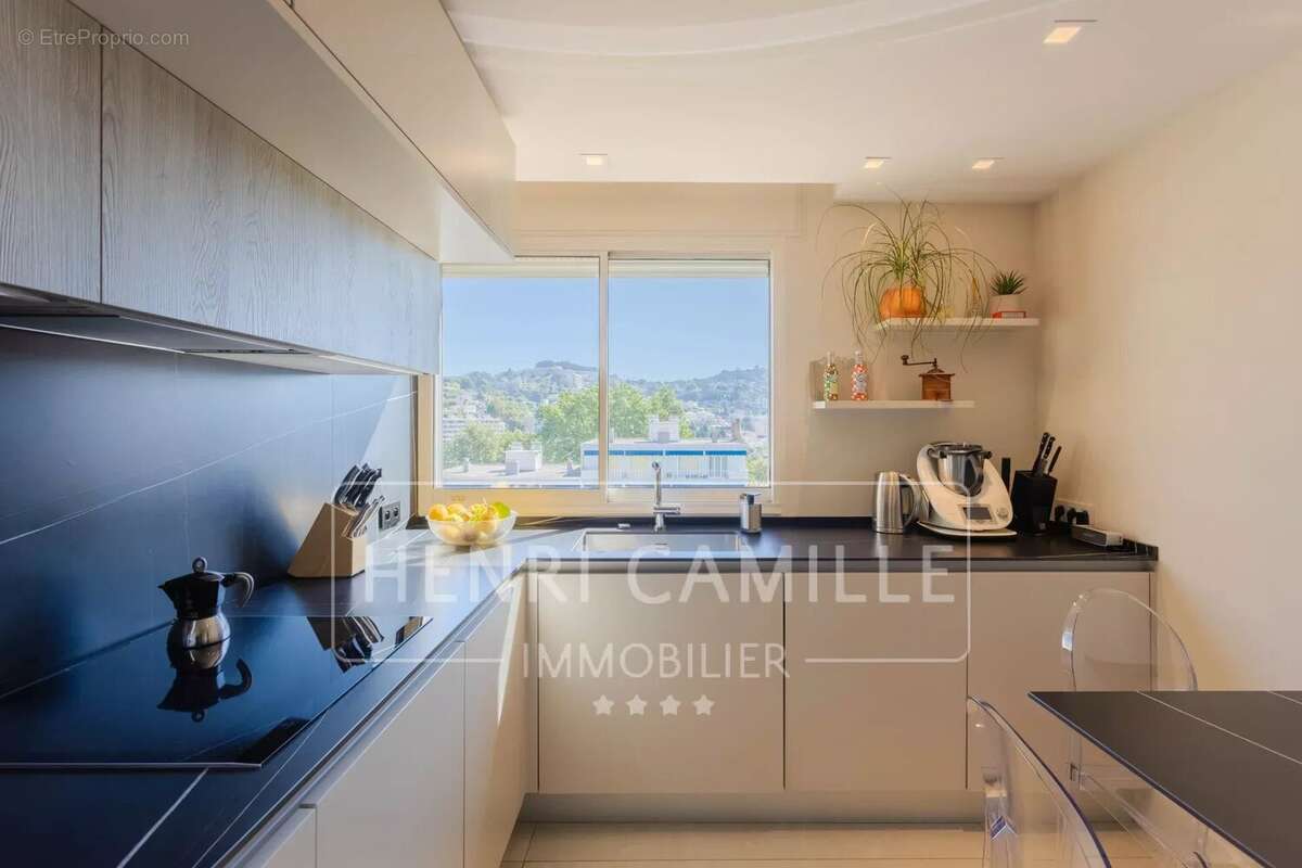 Appartement à LE CANNET