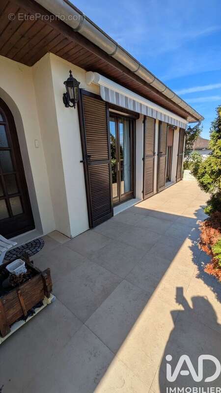 Photo 2 - Maison à FAVERNEY