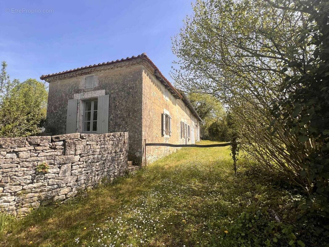 Maison à SAINT-CLAUD