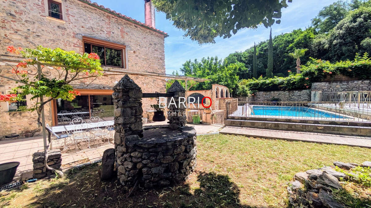 Maison à LAROQUE-DES-ALBERES