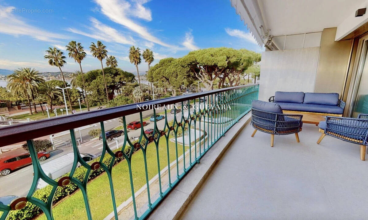Appartement à CANNES