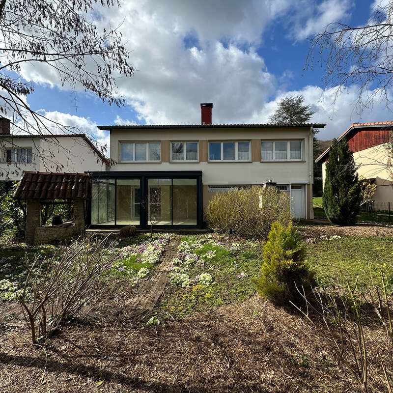 Maison F6 de 158m2 sur un terrain de 6 ares - photo 2