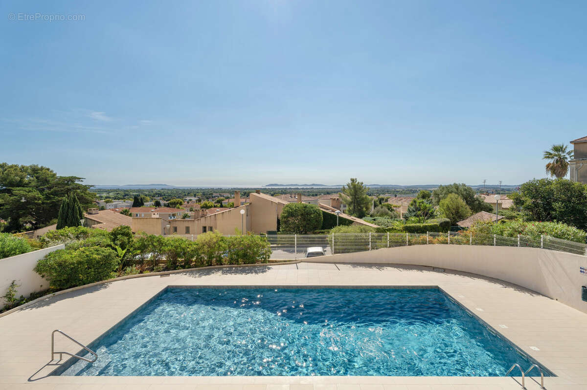 Appartement à HYERES