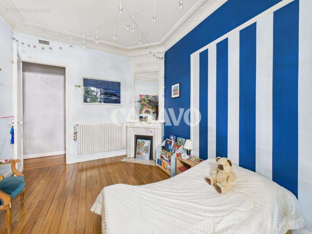 Appartement à SURESNES