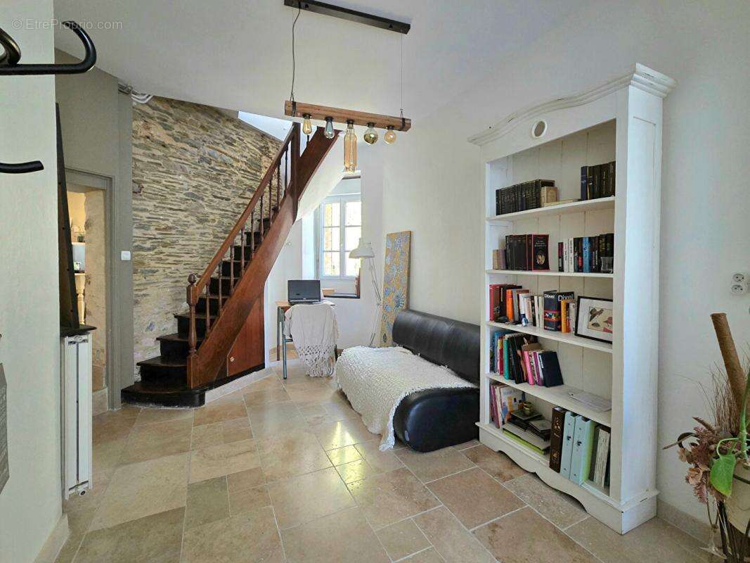 Maison à LA MEMBROLLE-SUR-LONGUENEE