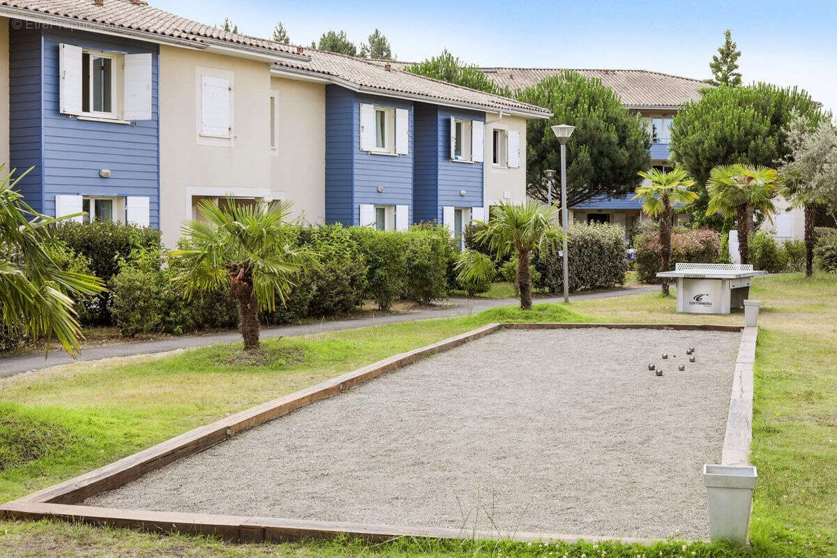 Appartement à SAINT-JEAN-D'ILLAC