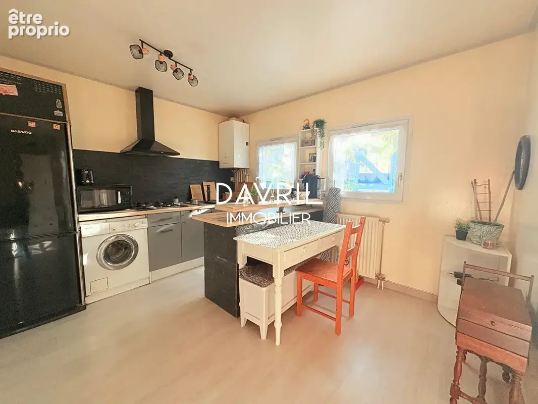 Appartement Jouy Le Moutier 2 pièces proche COMMERCES -ECOLES !!! - photo 7