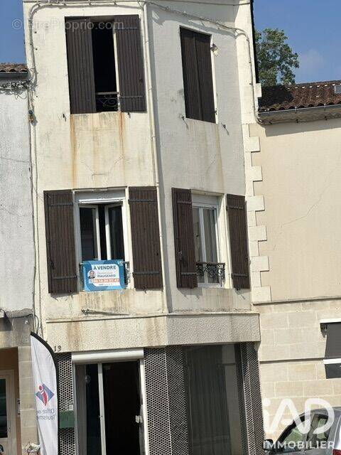 Photo 1 - Maison à MONTENDRE