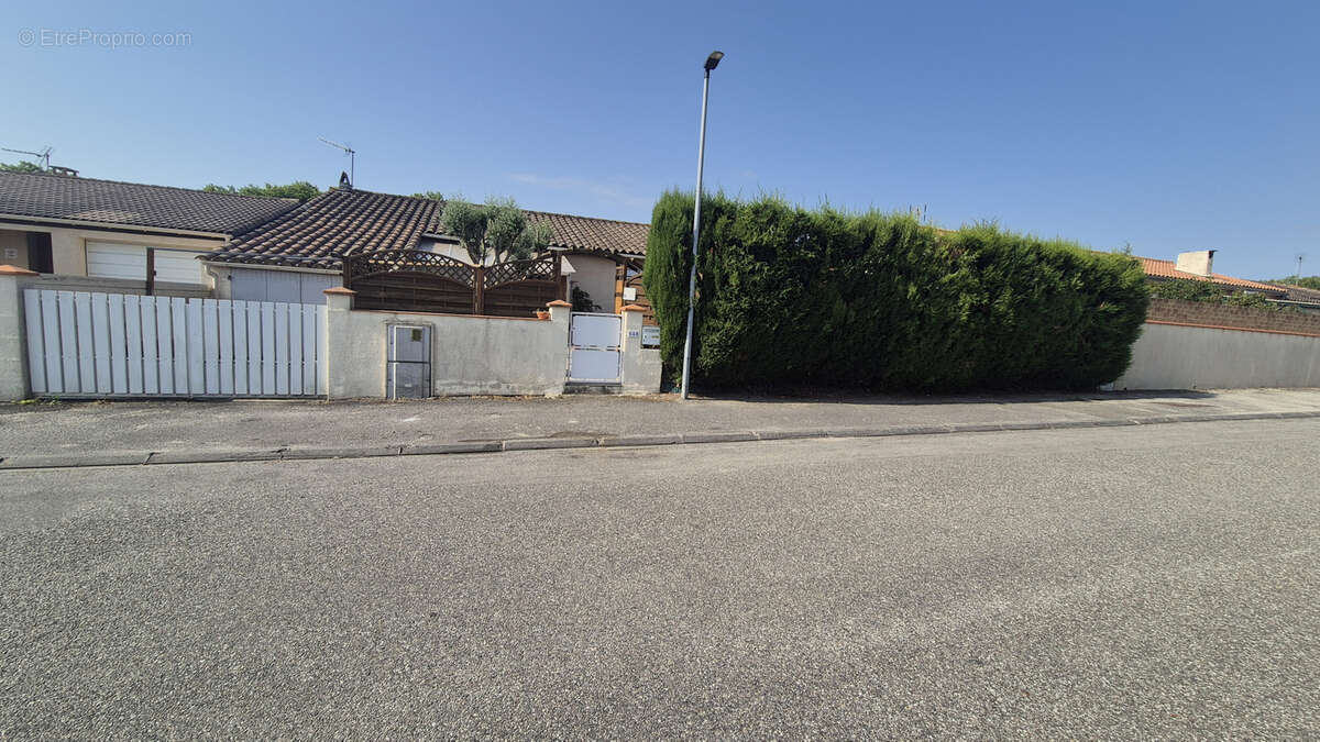 Maison à SAINT-MARTIN-LALANDE