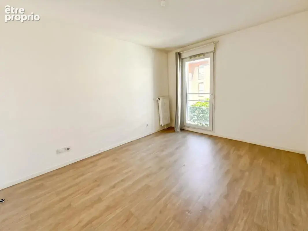  Coup de Cœur à Saint-Pryvé : Appartement T2 avec Terrasse & Parking !  - photo 5