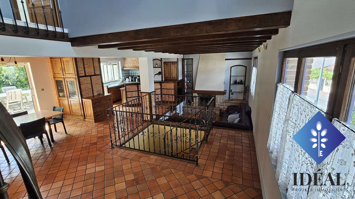 Maison à LA COURNEUVE