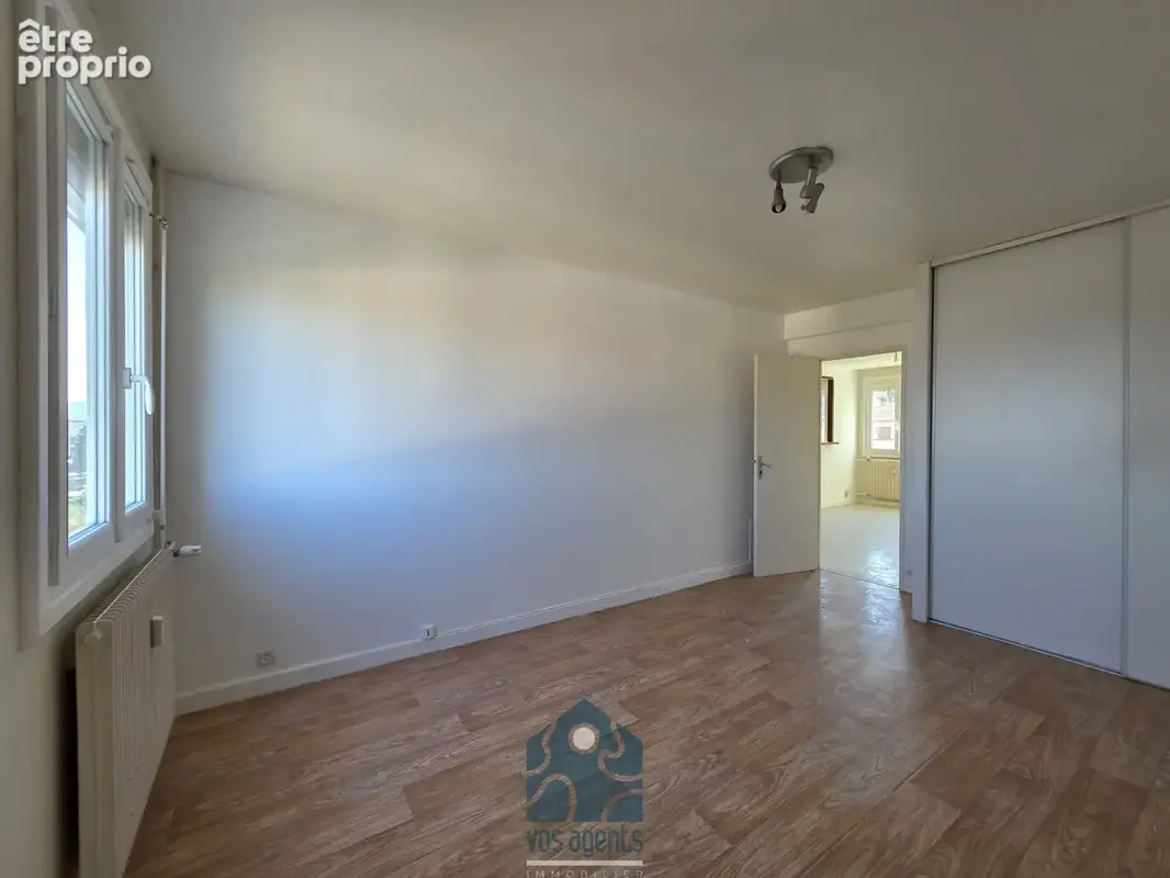 Appartement 4 pièces avec stationnement - photo 5