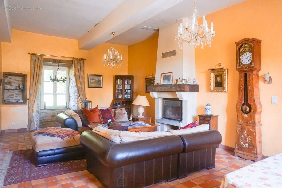 Maison à SAINT-JORY-DE-CHALAIS