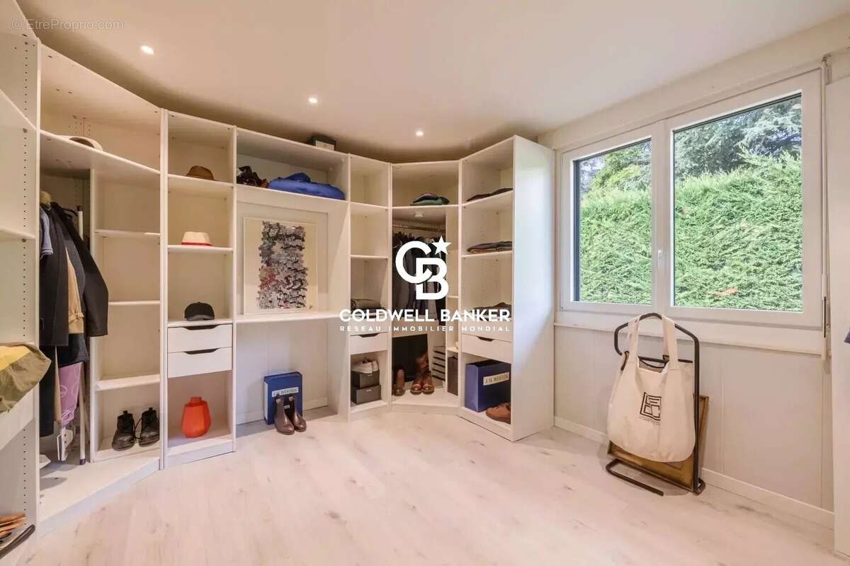 Maison à VETRAZ-MONTHOUX