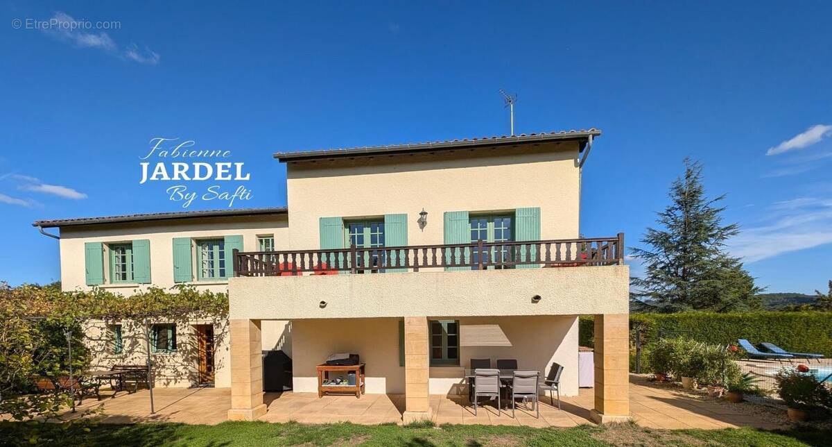 Photo 1 - Maison à CENAC-ET-SAINT-JULIEN