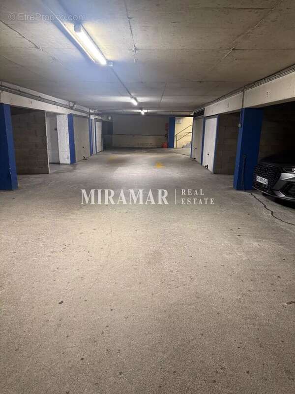 Parking à NICE
