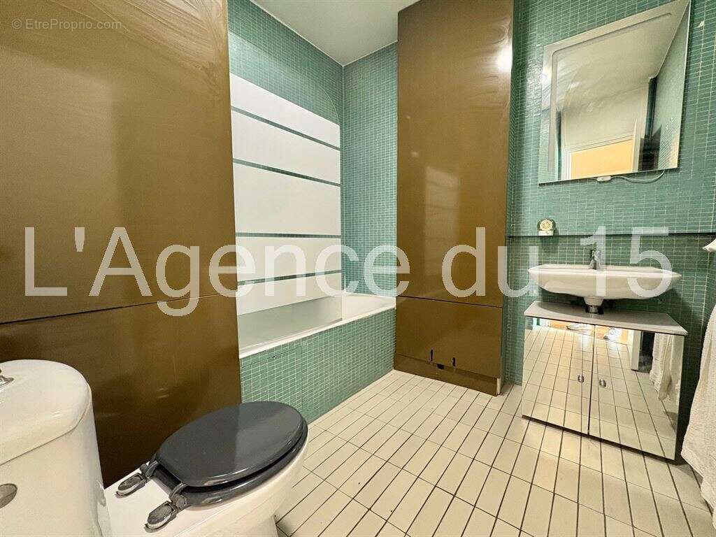 Appartement à PARIS-15E