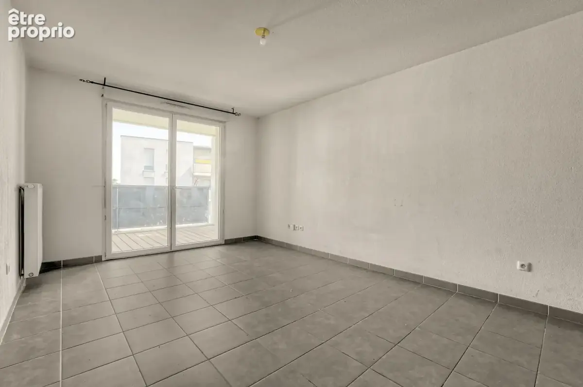 En exclusivité ! Dernier étage ! Appartement T2 de 47 m2 au 2ᵉ et dernier étage   Secteur Lalande. - photo 1