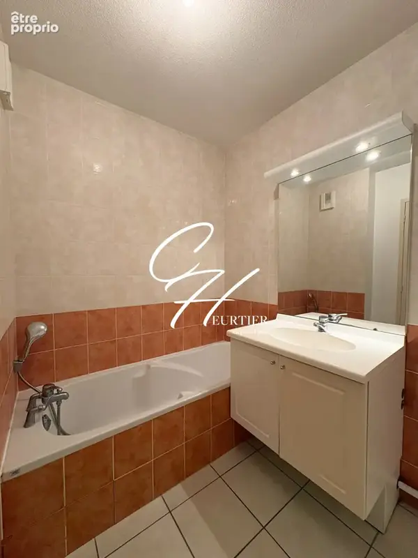 Appartement 52 m² à Montferrat  - photo 6