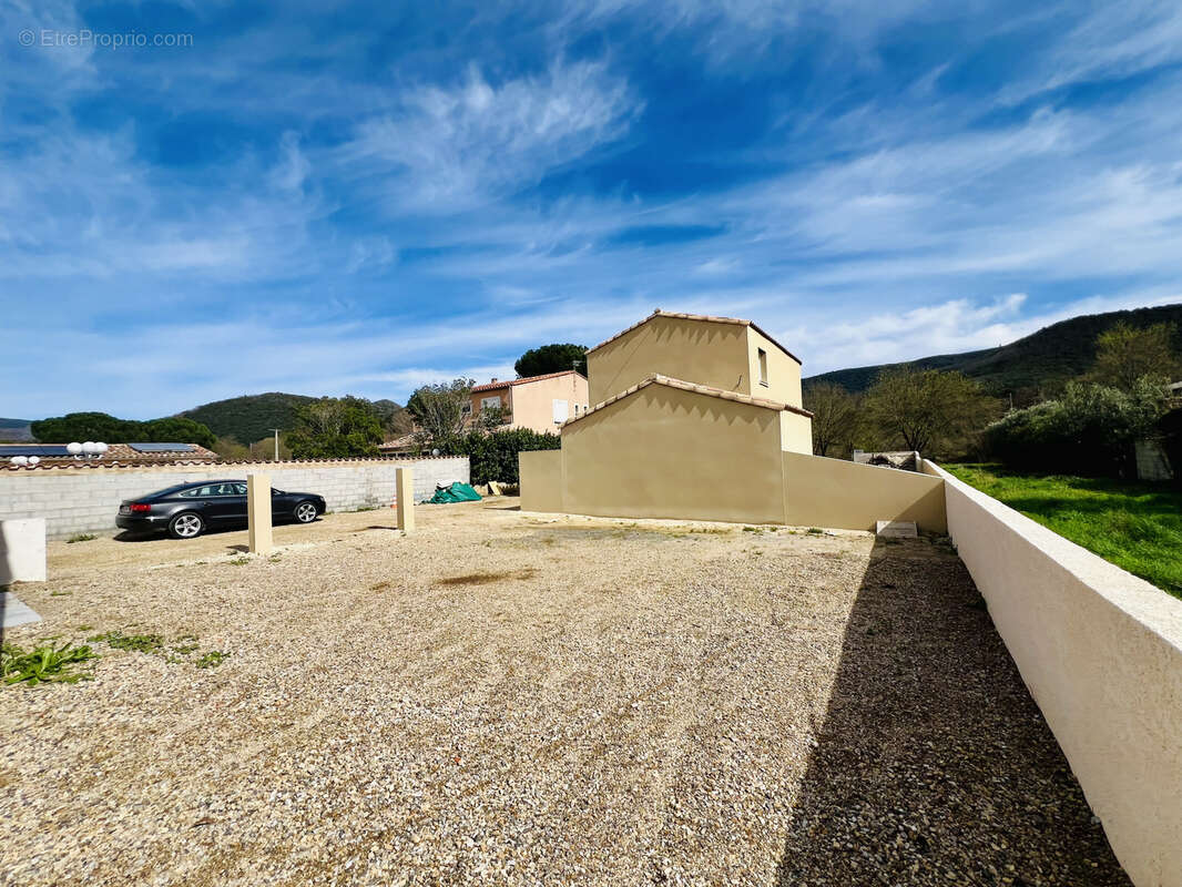 Maison à LE BOUSQUET-D'ORB