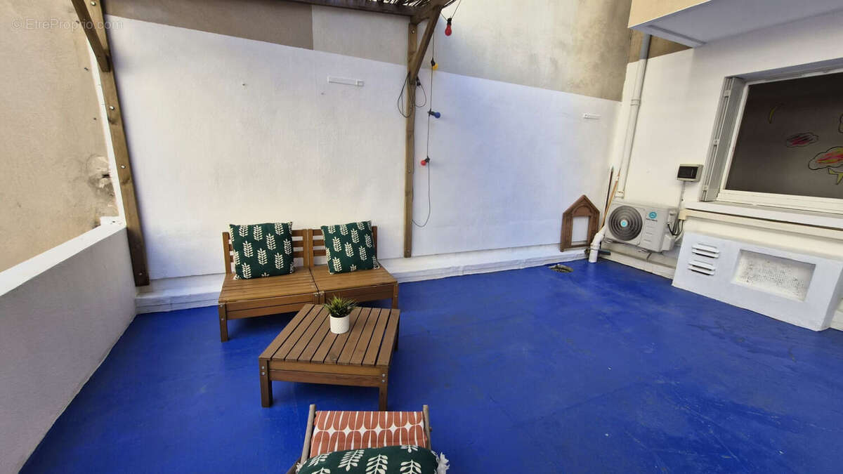 Appartement à MARSEILLE-6E