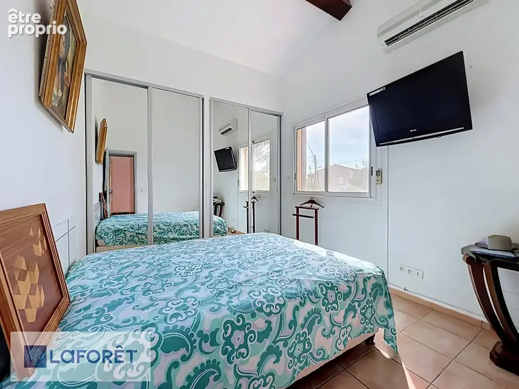 Maison Six Fours Les Plages 7 pièces 150.70 m2 - photo 8